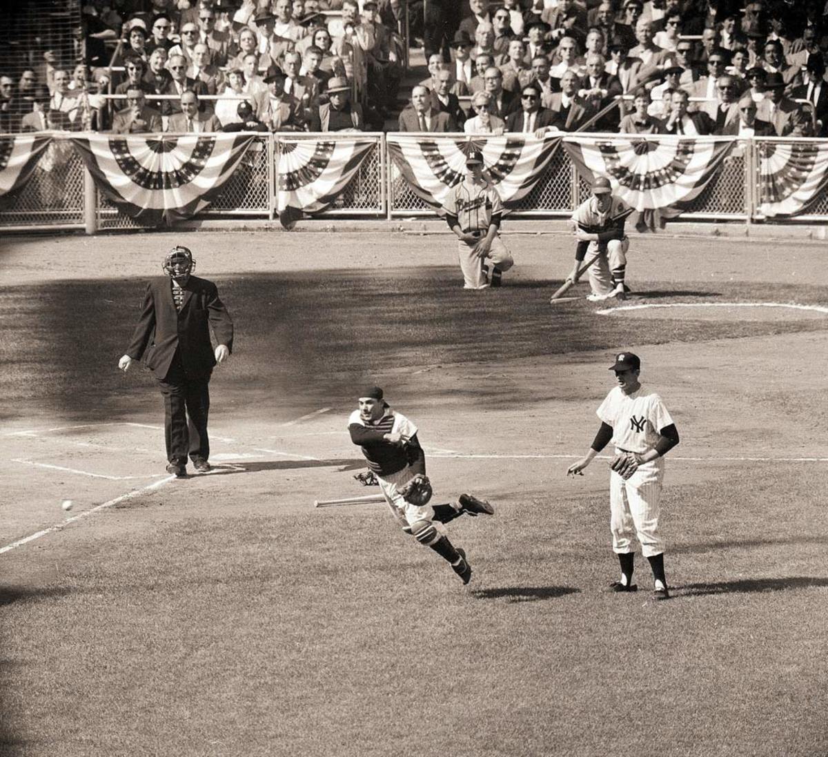 1958-yogi-berra-001312087.jpg
